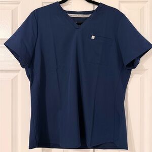 Never worn! Fabletics Navy Women’s Scrub Top